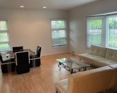 502 Roseld Avenue - Photo Thumbnail 1