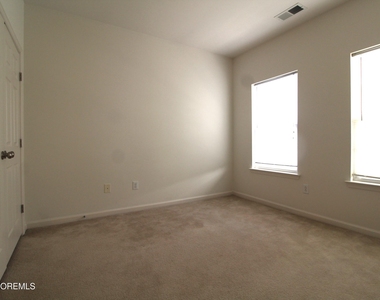 54 Pate Drive - Photo Thumbnail 16