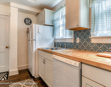87 Embury Avenue - Photo Thumbnail 12