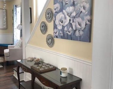 87 Embury Avenue - Photo Thumbnail 15