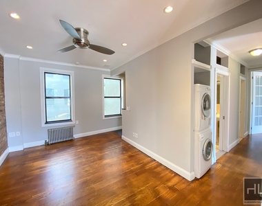 East 100th Street - Photo Thumbnail 1