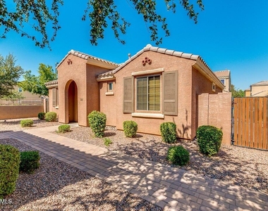 3317 E Loma Vista Street - Photo Thumbnail 1
