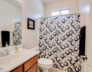 3317 E Loma Vista Street - Photo Thumbnail 10
