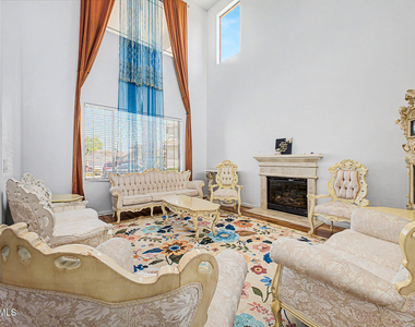 29601 W Columbus Avenue - Photo Thumbnail 3