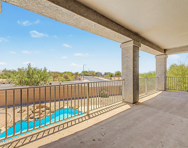 29601 W Columbus Avenue - Photo Thumbnail 21