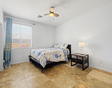 29601 W Columbus Avenue - Photo Thumbnail 16