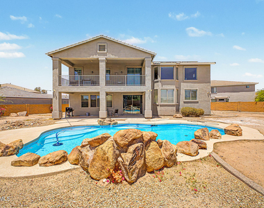 29601 W Columbus Avenue - Photo Thumbnail 23