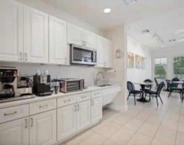 153 Enterprise Drive - Photo Thumbnail 12