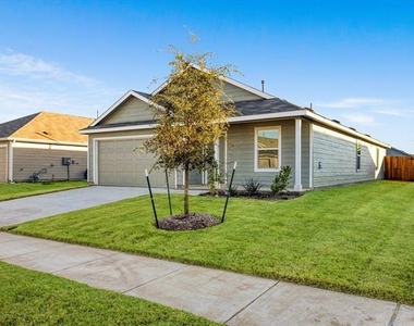 1621 Baugh Street - Photo Thumbnail 1