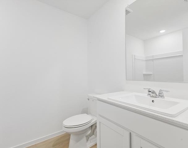 1621 Baugh Street - Photo Thumbnail 16