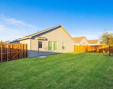 1621 Baugh Street - Photo Thumbnail 21