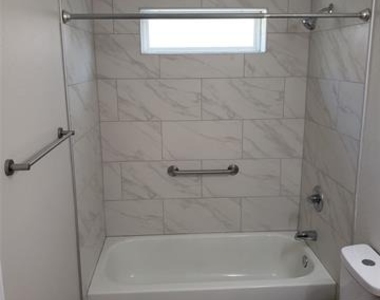 2697 Poplar Drive - Photo Thumbnail 8