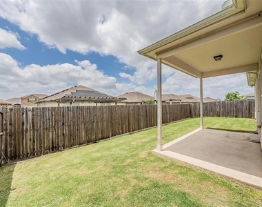 2404 Bermont Red Lane - Photo Thumbnail 18