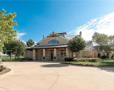 2100 Willow Creek Drive - Photo Thumbnail 25