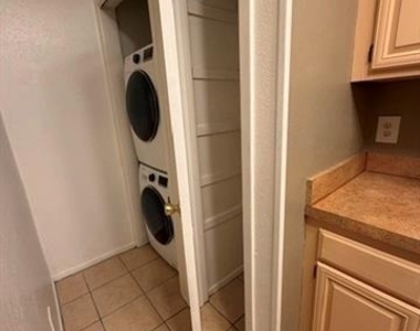 8601 Park Lane - Photo Thumbnail 20