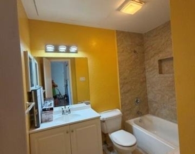 8601 Park Lane - Photo Thumbnail 16