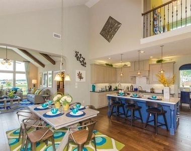 6105 Claridge Lane - Photo Thumbnail 18