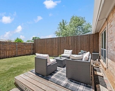2010 Cottage Oak Lane - Photo Thumbnail 13