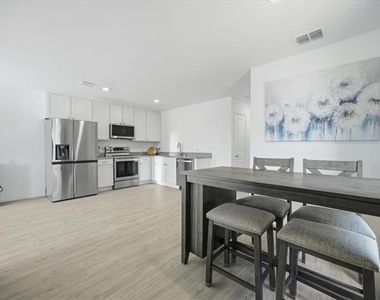 236 Jethro Lane - Photo Thumbnail 4