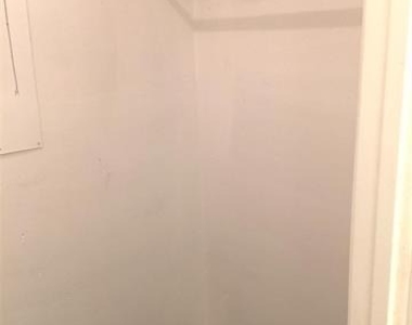 7152 Fair Oaks Avenue - Photo Thumbnail 12