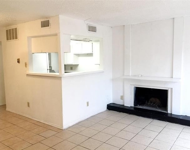 7152 Fair Oaks Avenue - Photo Thumbnail 1