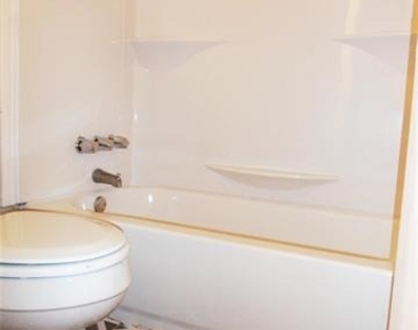 7152 Fair Oaks Avenue - Photo Thumbnail 15
