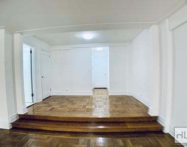 East 38 Street - Photo Thumbnail 2