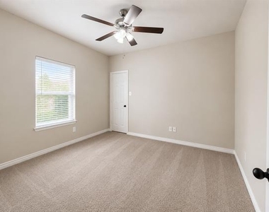1512 Piedmont Drive - Photo Thumbnail 5