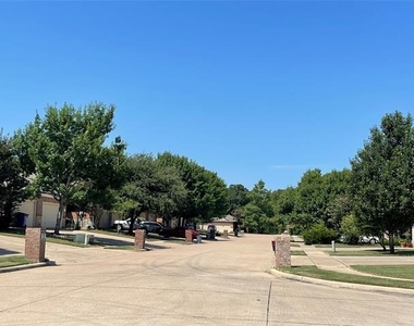 1512 Piedmont Drive - Photo Thumbnail 15