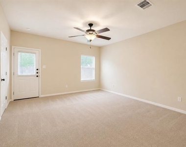1512 Piedmont Drive - Photo Thumbnail 8