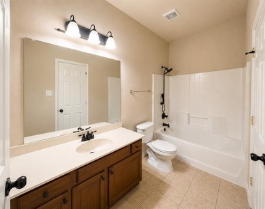 1512 Piedmont Drive - Photo Thumbnail 6