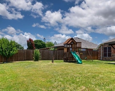 404 Tarpan Trail - Photo Thumbnail 31