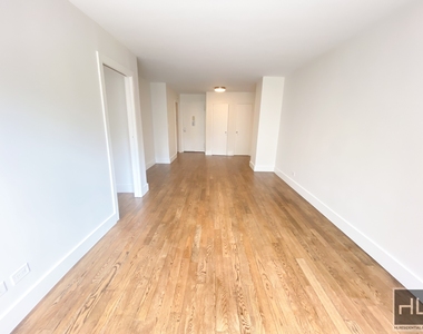 East 63 Street - Photo Thumbnail 2