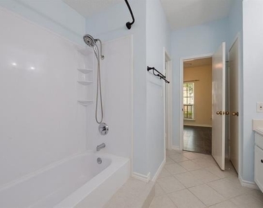 8600 Coppertowne Lane - Photo Thumbnail 13