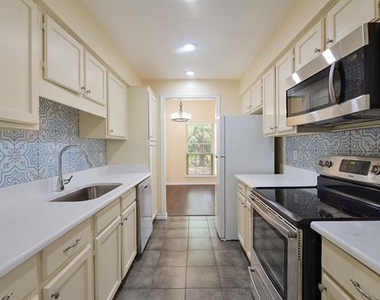 8600 Coppertowne Lane - Photo Thumbnail 9