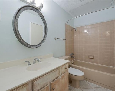 8600 Coppertowne Lane - Photo Thumbnail 15