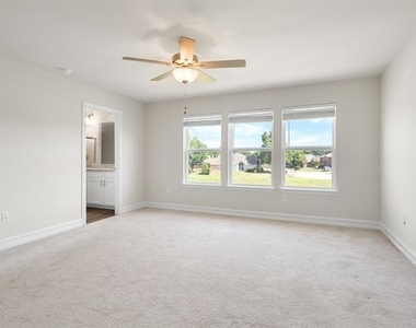 257 Jones Street - Photo Thumbnail 4