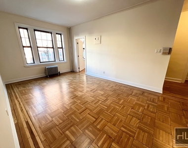 West 11 Street - Photo Thumbnail 1
