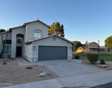 418 W Calle Monte Vista - Photo Thumbnail 1