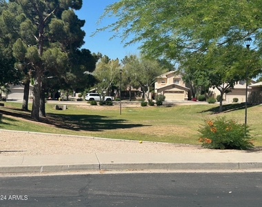 418 W Calle Monte Vista - Photo Thumbnail 20