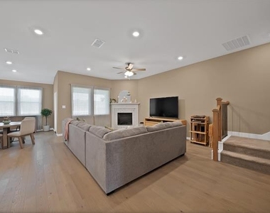 2004 Sandpiper Way - Photo Thumbnail 14