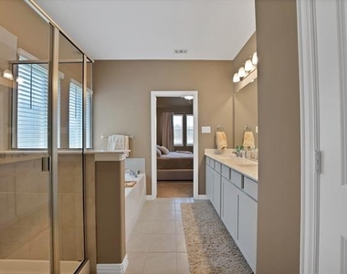 2004 Sandpiper Way - Photo Thumbnail 23
