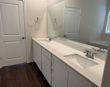 2918 Jasper Trail - Photo Thumbnail 26