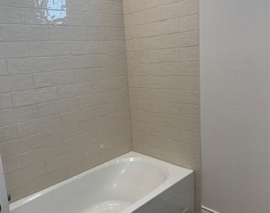 2918 Jasper Trail - Photo Thumbnail 10