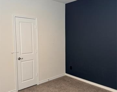 2918 Jasper Trail - Photo Thumbnail 12