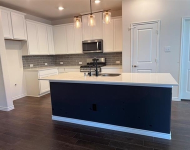 2918 Jasper Trail - Photo Thumbnail 34