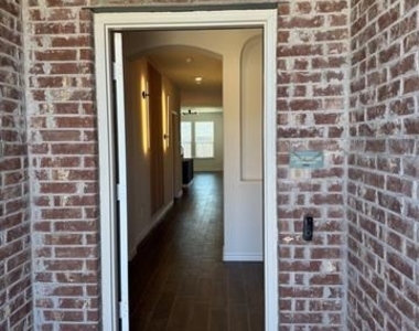 2918 Jasper Trail - Photo Thumbnail 3