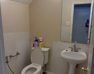 556 Silver Maple Drive - Photo Thumbnail 7