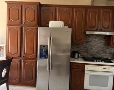 556 Silver Maple Drive - Photo Thumbnail 6