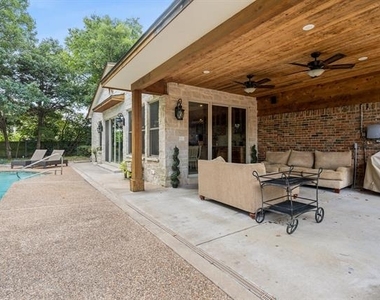 2413 Taylor Street - Photo Thumbnail 19